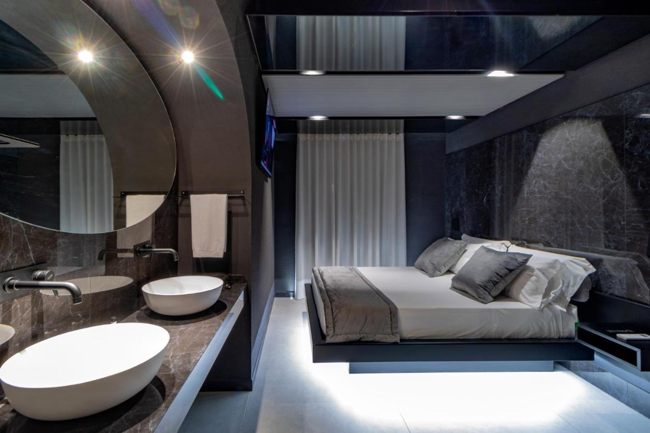 4 Suites " Unconventional Living Rooms " CTA Exteriér fotografie