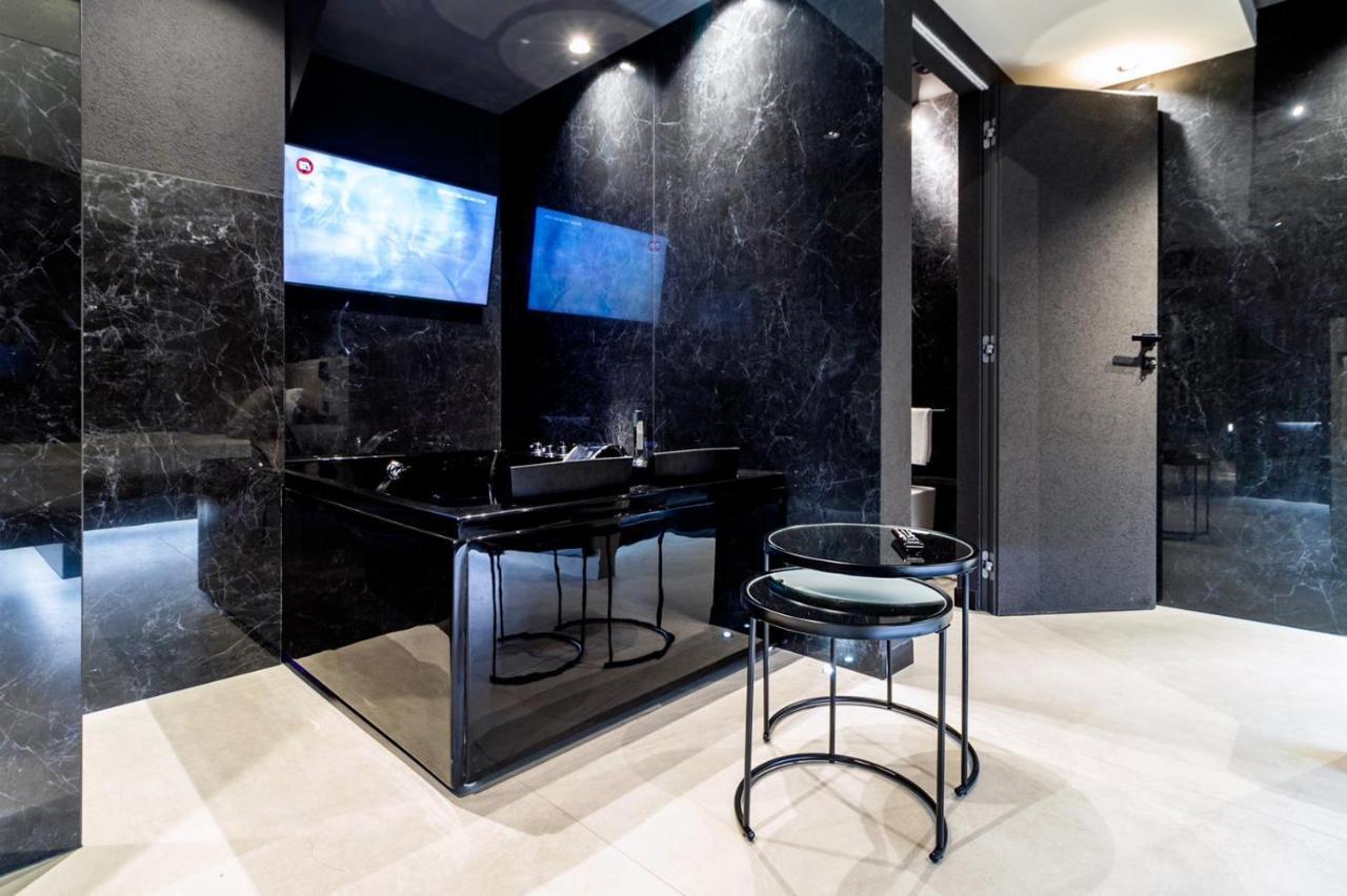 4 Suites " Unconventional Living Rooms " CTA Exteriér fotografie